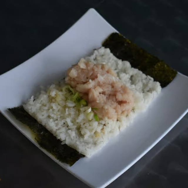 Yellowtail Roll.